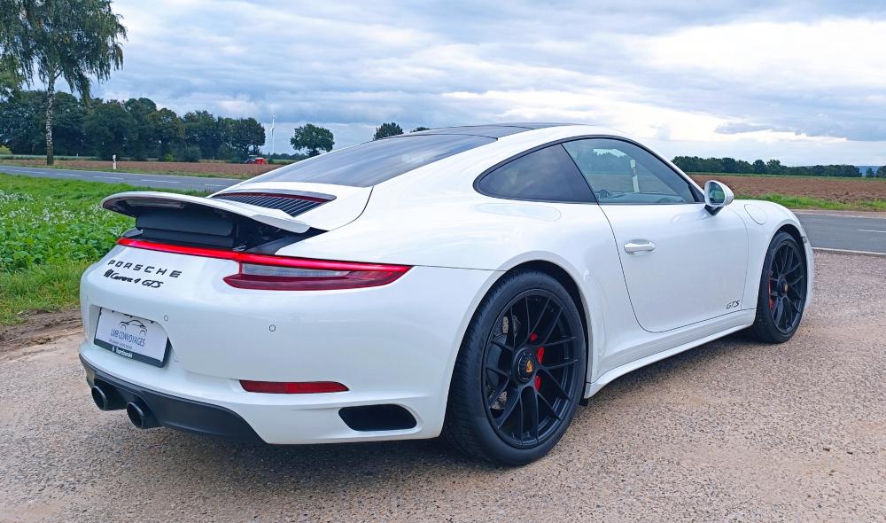 Porsche Carrera 4_GTS